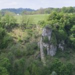 Reusenstein (im Hintergrund)